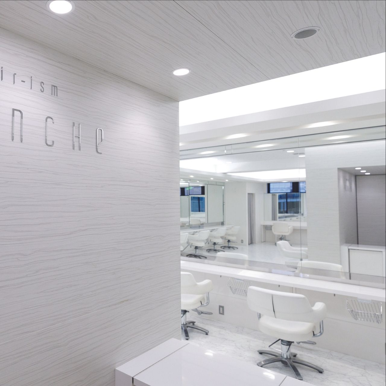 KAMISMA【カミスマ】:hair-ism BLanCHe